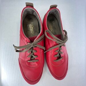 Vionic Willa Tahoe Tan Red Leather and Suede Sneaker